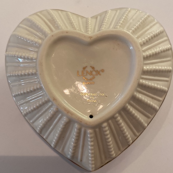 Lenox Heart Shaped Votive Candle Holder 4” x 4” - Picture 2 of 3
